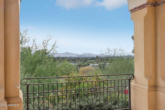 $6,800,000 | 4836 East White Gates Drive, Phoenix, AZ 85251