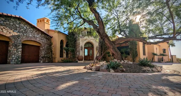 $6,800,000 | 4836 East White Gates Drive, Phoenix, AZ 85251