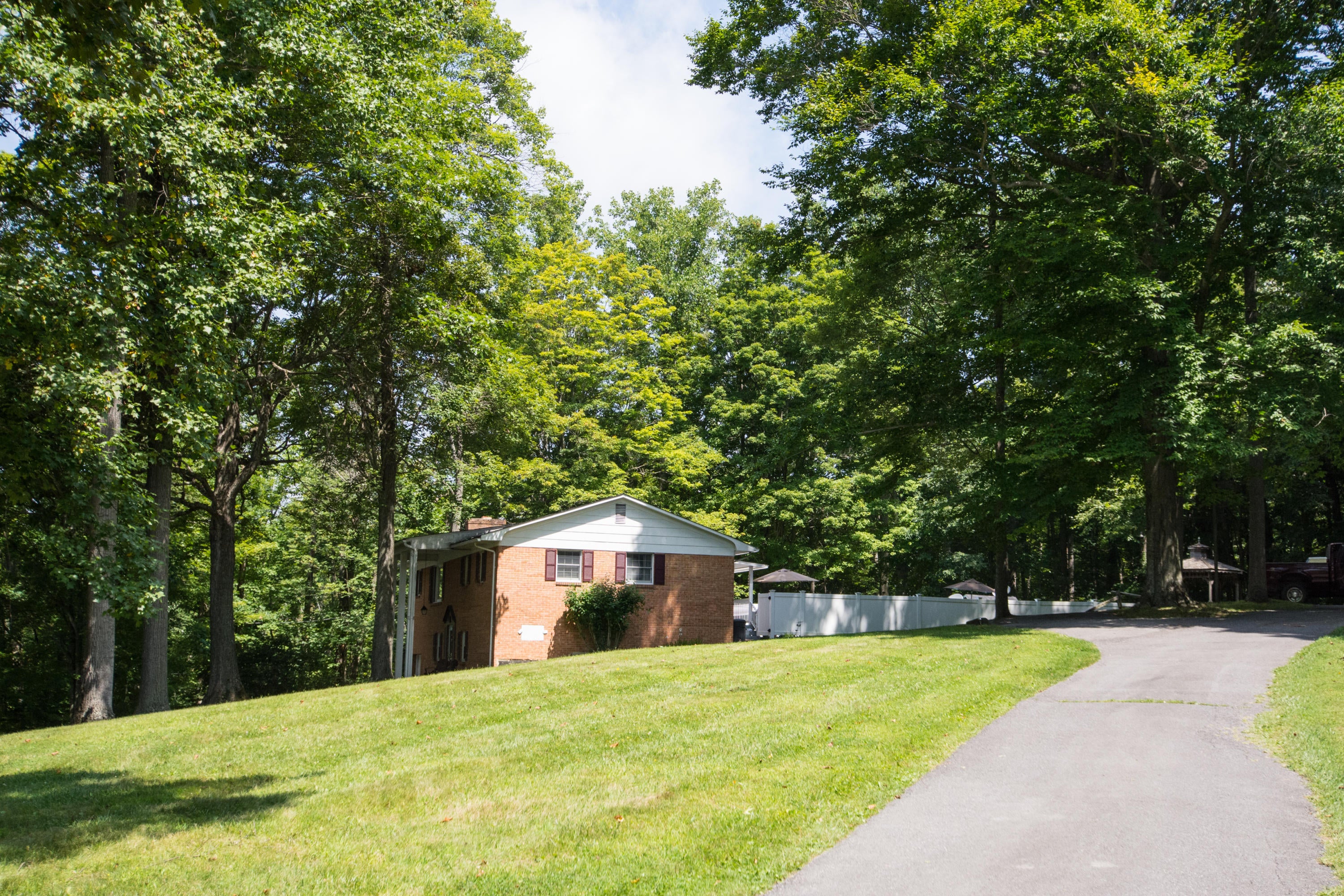 3277 Davis Stuart Road Lewisburg, WV 24901 - Photo 52 of 53 Gallery Image 52