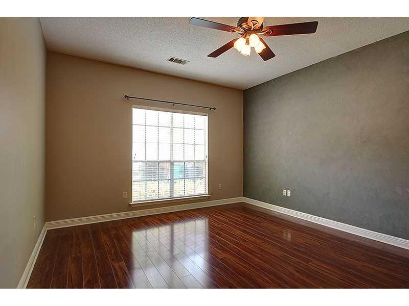 57 Elizabeth Court Mandeville, LA 70448 - Photo 3 of 9