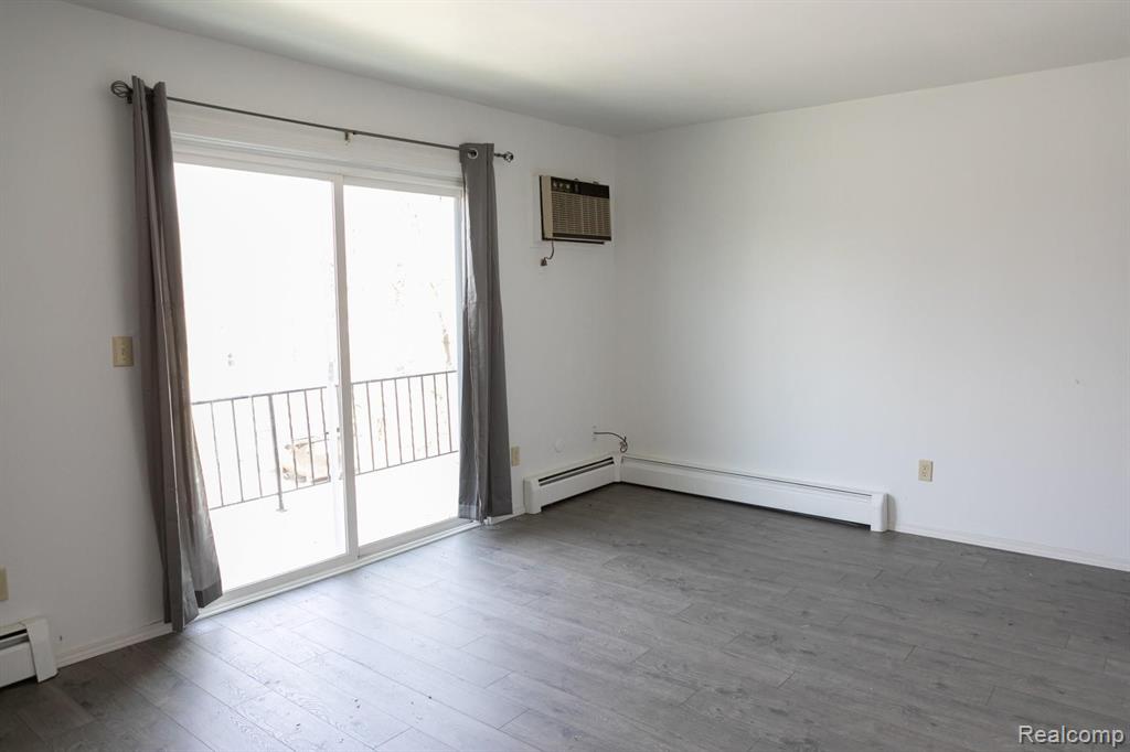 211 East Main Street, Unit 7 Addison, MI 49220 - Photo 7 of 15