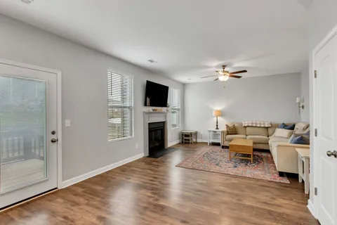 $399,000 | 4209 Fieldcrest Drive, Murfreesboro, TN 37128