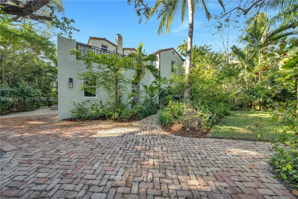 $4,500,000 | 1720 Espanola Drive, Miami, FL 33133