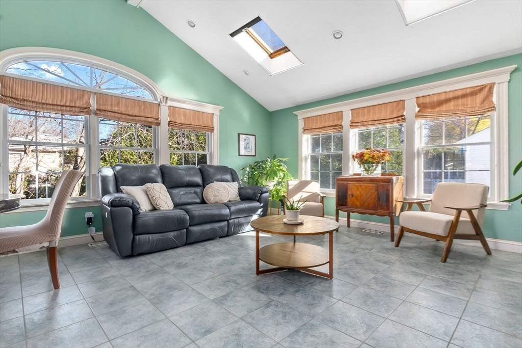 11 Danby Road Stoneham, MA 02180 - Photo 11 of 42 Gallery Image 11