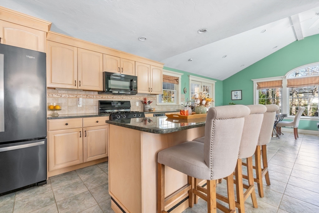 11 Danby Road Stoneham, MA 02180 - Photo 15 of 42 Gallery Image 15