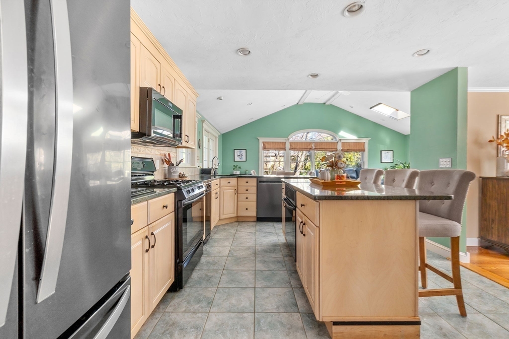 11 Danby Road Stoneham, MA 02180 - Photo 16 of 42 Gallery Image 16