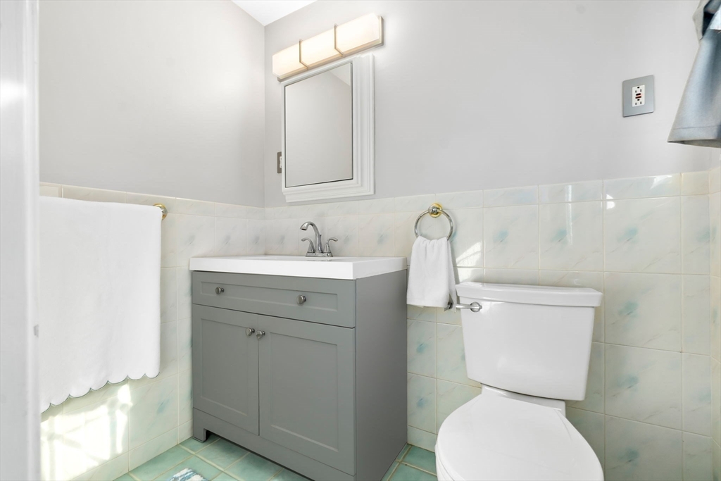 11 Danby Road Stoneham, MA 02180 - Photo 23 of 42 Gallery Image 23