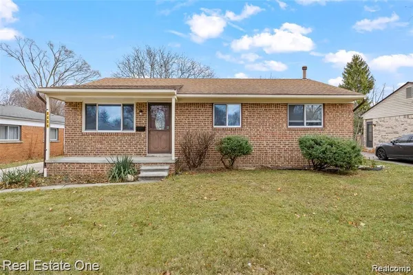 $299,000 | 8456 Robindale Avenue, Dearborn Heights, MI 48127