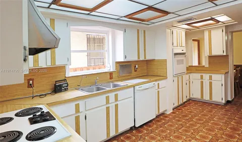 $1,299,000 | 1727 Southwest 11th Terrace, Miami, FL 33135