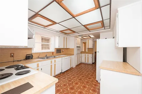 $1,345,000 | 1727 Southwest 11th Terrace, Miami, FL 33135