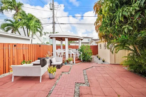 $1,289,000 | 1727 Southwest 11th Terrace, Miami, FL 33135