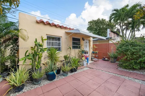 $1,289,000 | 1727 Southwest 11th Terrace, Miami, FL 33135