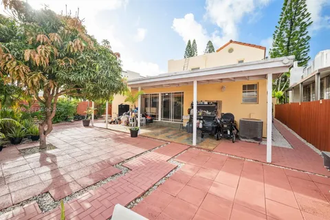 $1,289,000 | 1727 Southwest 11th Terrace, Miami, FL 33135