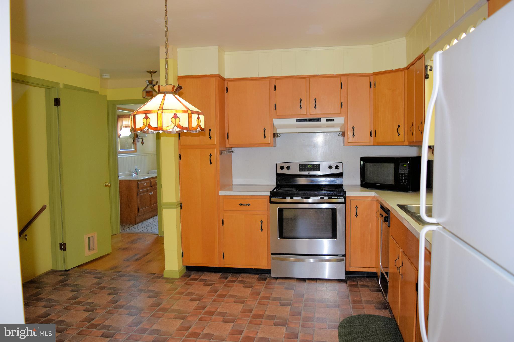 712 Hampton Court Road Harrisburg, PA 17109 - Photo 13 of 26 Gallery Image 13