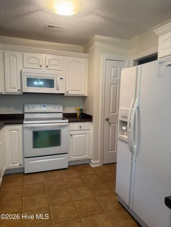 $1,700 | 1313 Old Village Road, Greenville, NC 27834