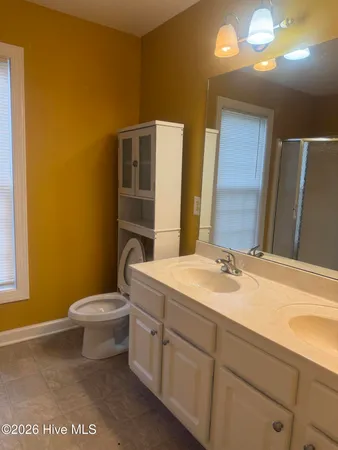 $1,700 | 1313 Old Village Road, Greenville, NC 27834