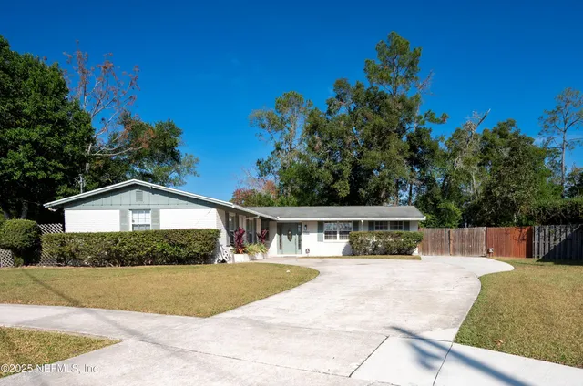 $299,000 | 1143 Pecan Cove, Jacksonville, FL 32221