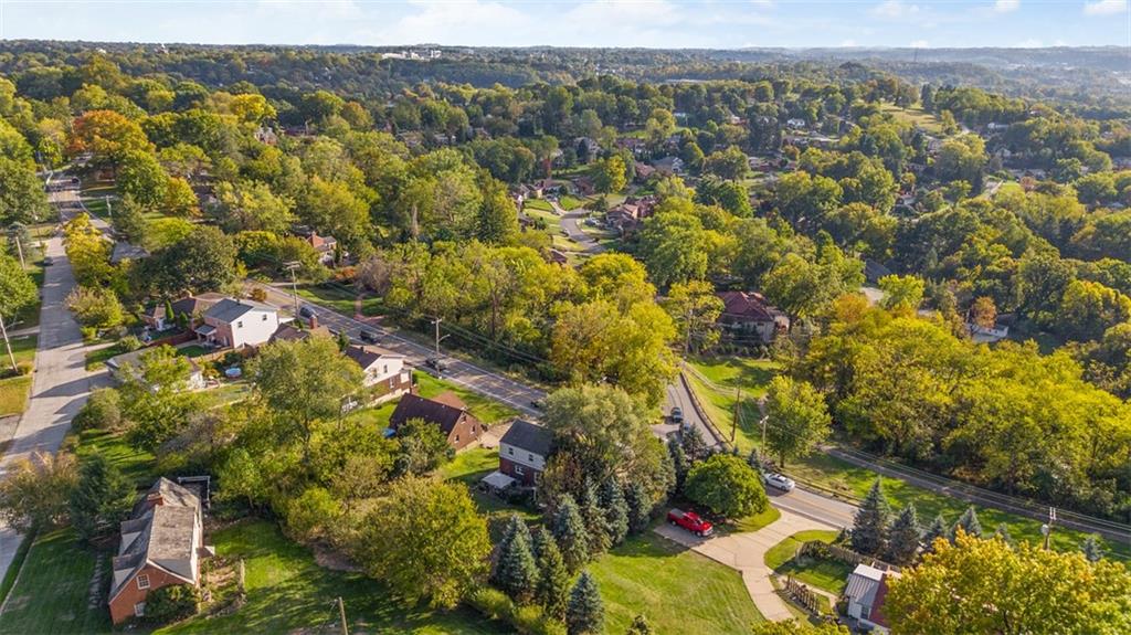991 Forsythe Road Carnegie, PA 15106 - Photo 45 of 49 view of city and mountain