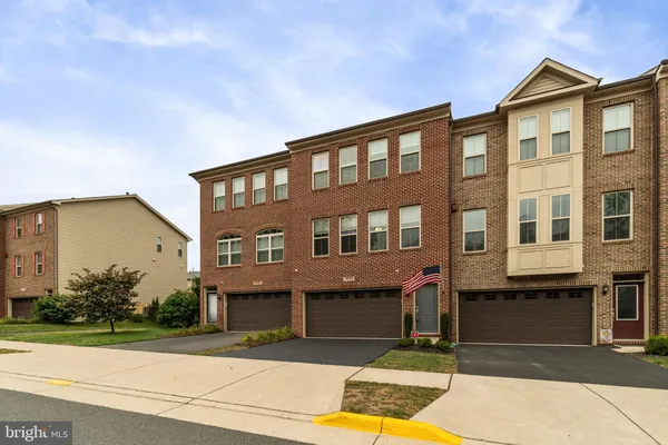 $685,000 | 6654 Bartrams Forest Lane, Haymarket, VA 20169