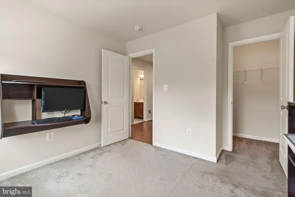 $685,000 | 6654 Bartrams Forest Lane, Haymarket, VA 20169