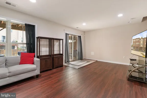 $685,000 | 6654 Bartrams Forest Lane, Haymarket, VA 20169