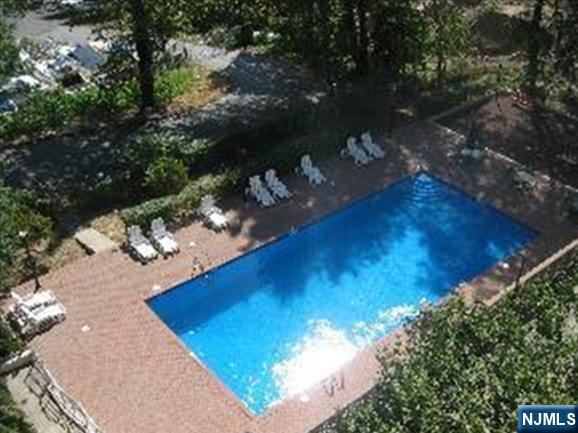 1375 River Road, Unit 2B Edgewater, NJ 07020 - Photo 22 of 30