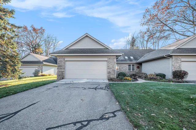 $415,000 | 7079 Treetop Lane Northeast, Rockford, MI 49341