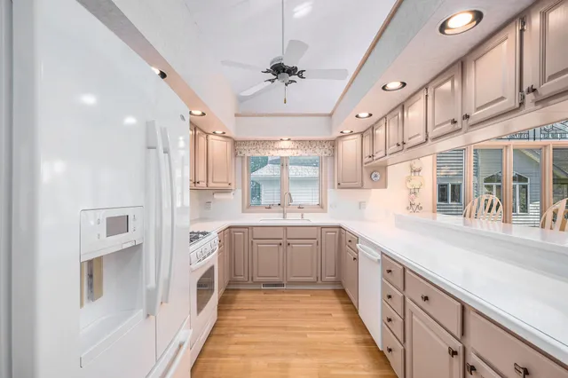 $415,000 | 7079 Treetop Lane Northeast, Rockford, MI 49341