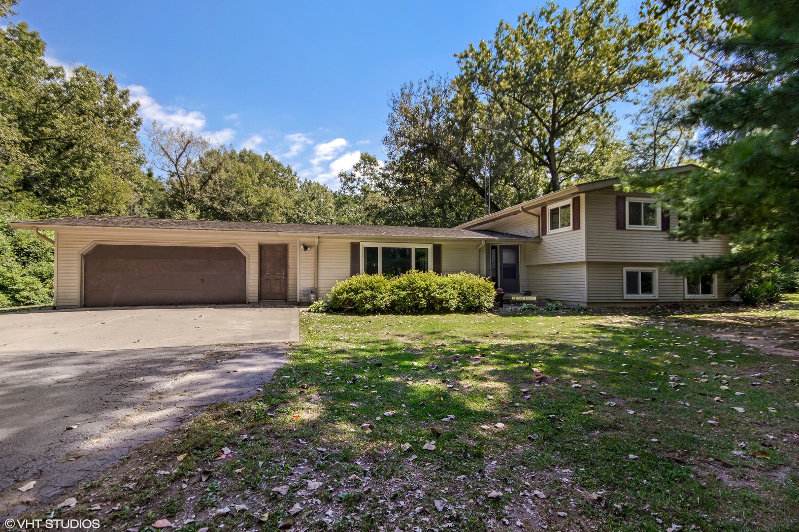 2700 North Jugtown Road Morris, IL 60450 - Photo 1 of 1