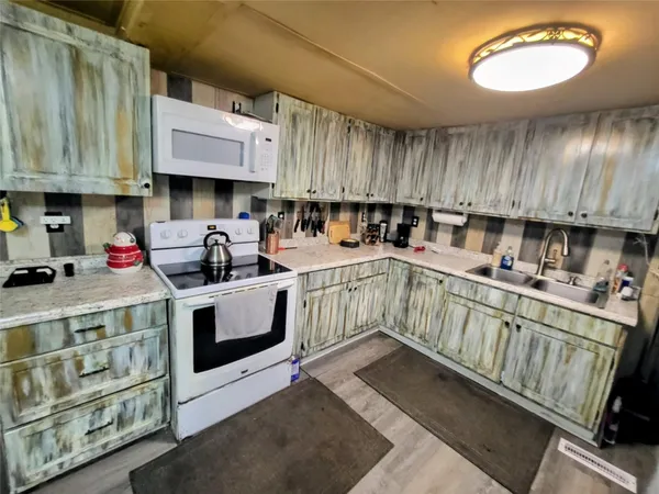 $189,000 | 4037 Southeast 27th Street, Okeechobee, FL 34974
