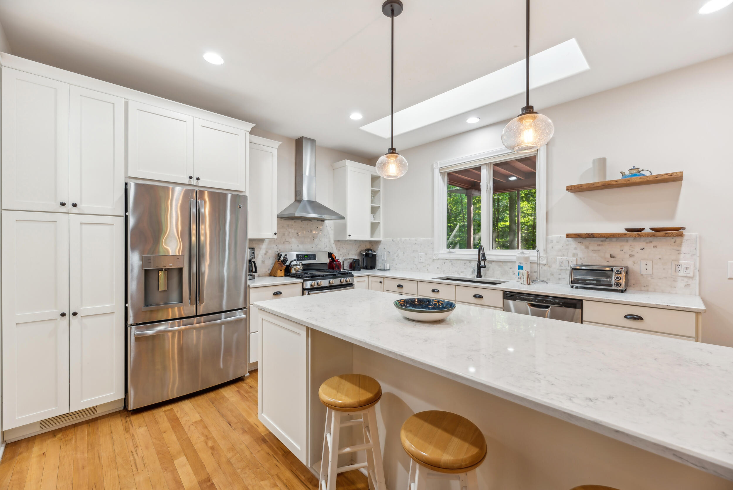 9458 California Road Union Pier, MI 49129 - Photo 4 of 30 New kitchen