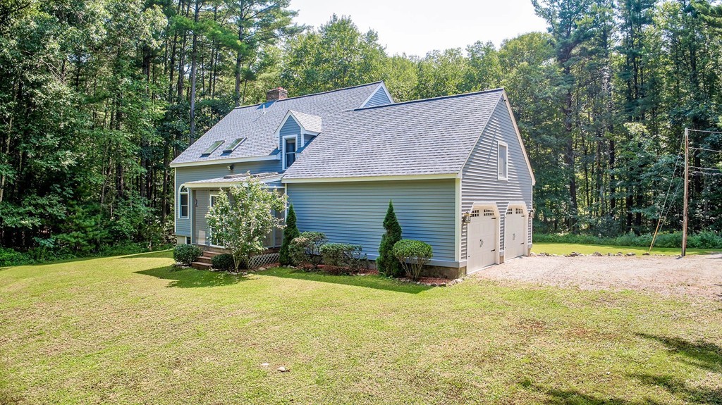 11 C Lakeshore Road Boxford, MA 01921 - Photo 4 of 25