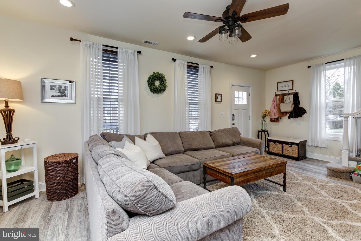 314 Ridley Avenue Folsom, PA 19033 - Photo 13 of 34 Gallery Image 13