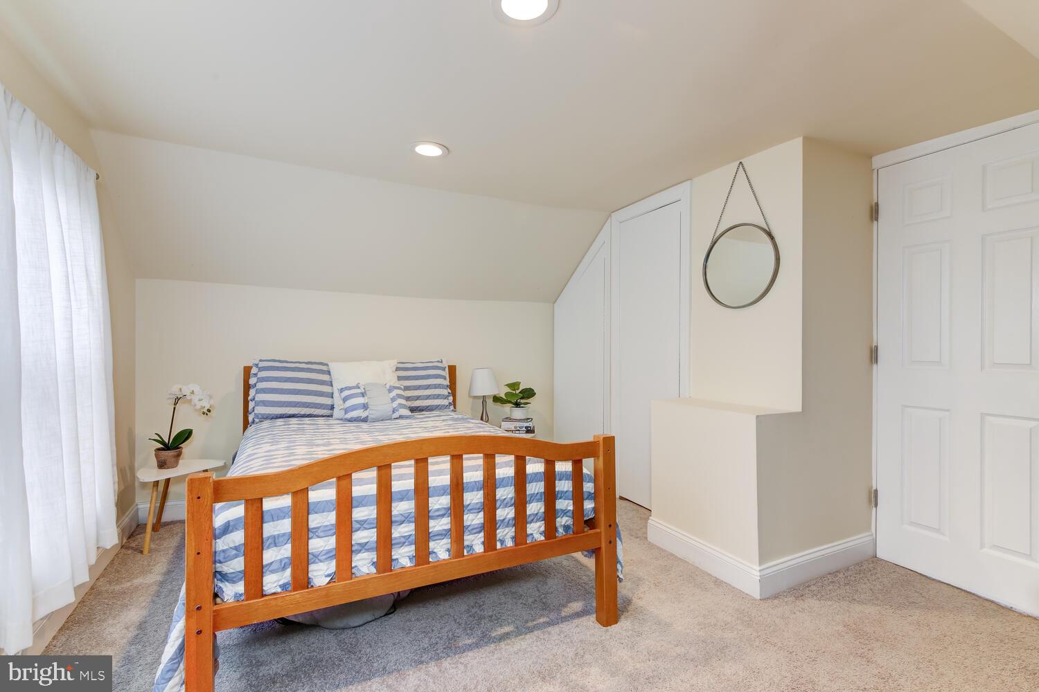 314 Ridley Avenue Folsom, PA 19033 - Photo 28 of 34 Gallery Image 28