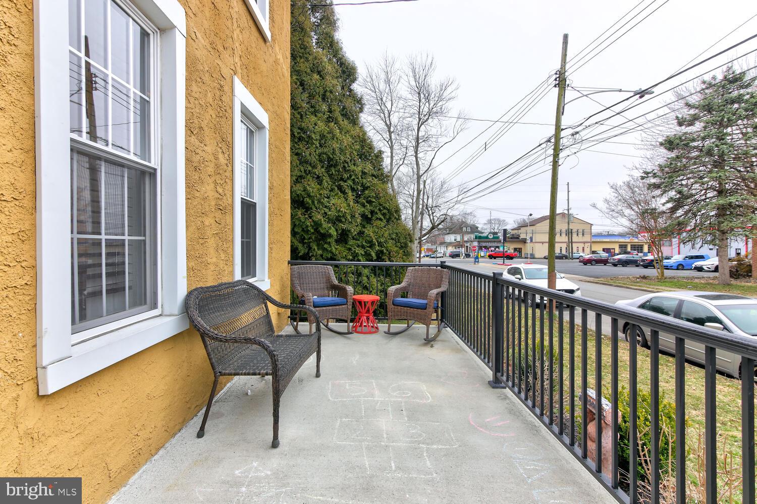 314 Ridley Avenue Folsom, PA 19033 - Photo 4 of 34 Gallery Image 4