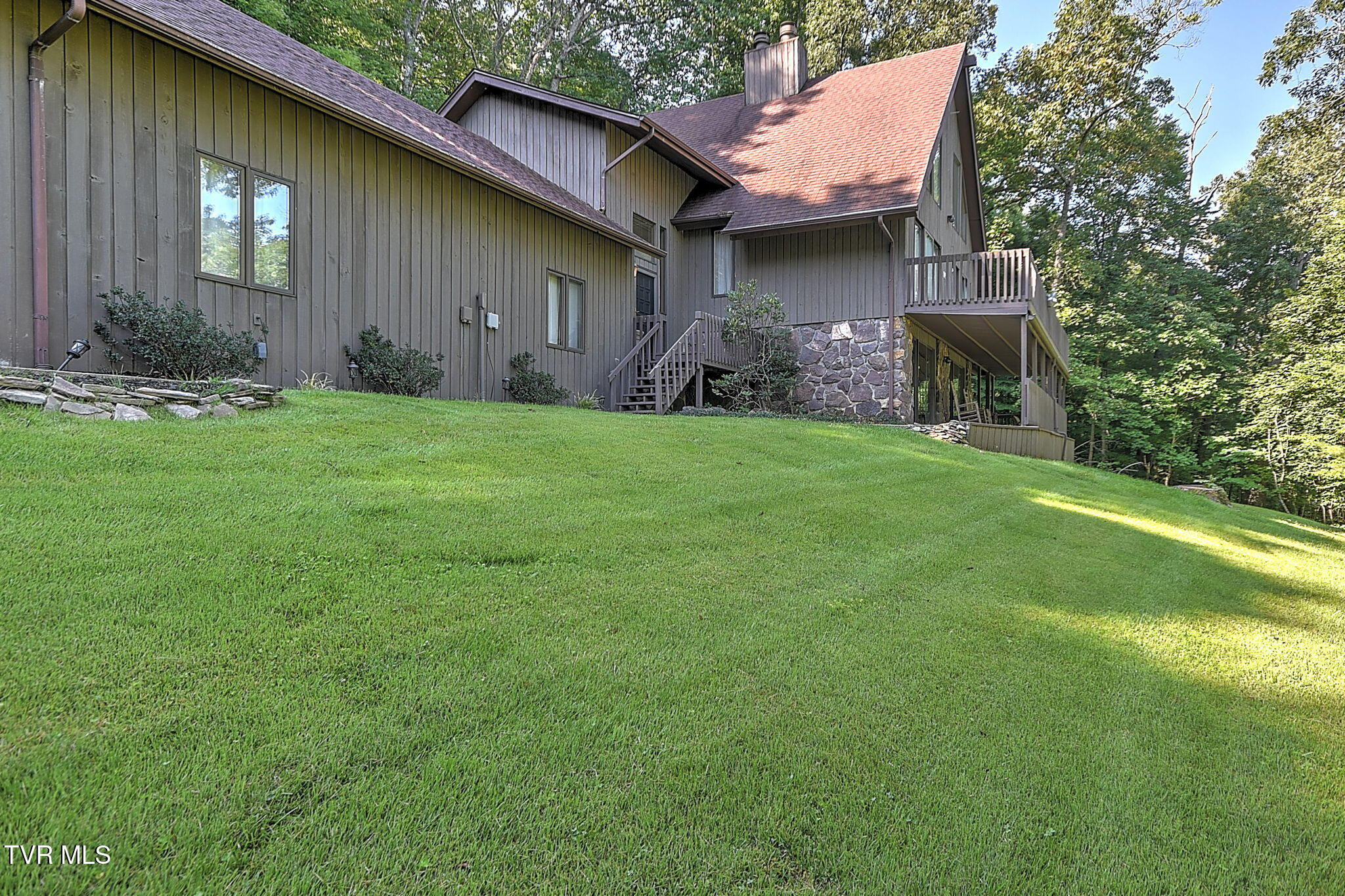 1045 Lebanon Road Kingsport, TN 37663 - Photo 4 of 83 83-web-or-mls-1045 Lebanon Rd DA-57