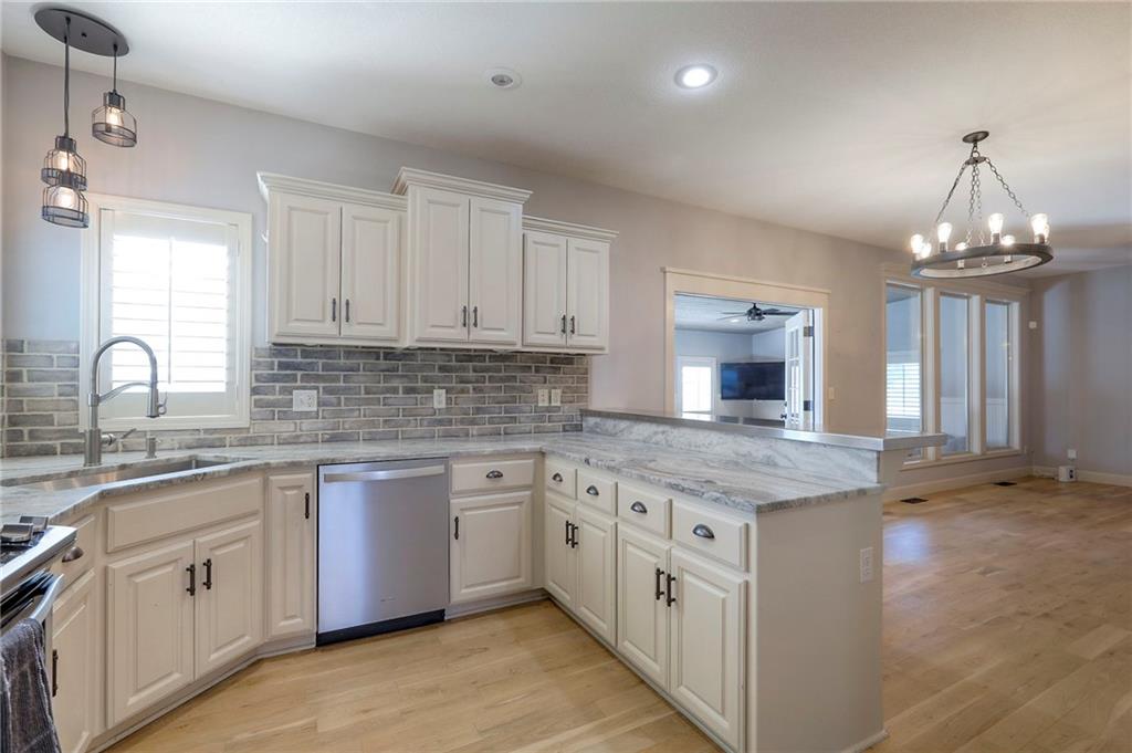 1305 Ashdown Circle Raymore, MO 64083 - Photo 14 of 41