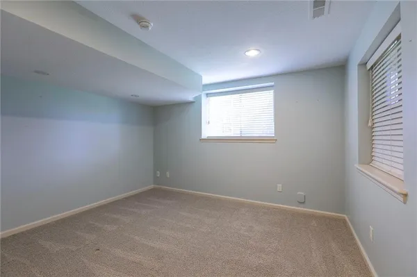 $550,000 | 1305 Ashdown Circle, Raymore, MO 64083