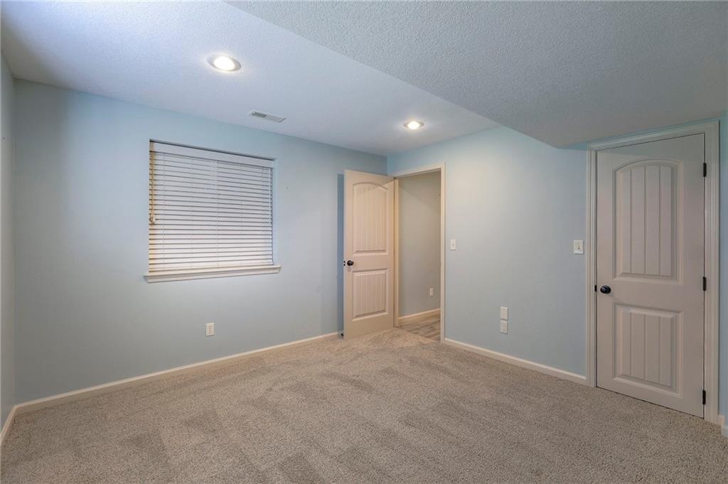 1305 Ashdown Circle Raymore, MO 64083 - Photo 37 of 41