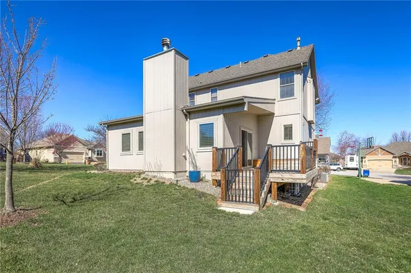 $550,000 | 1305 Ashdown Circle, Raymore, MO 64083