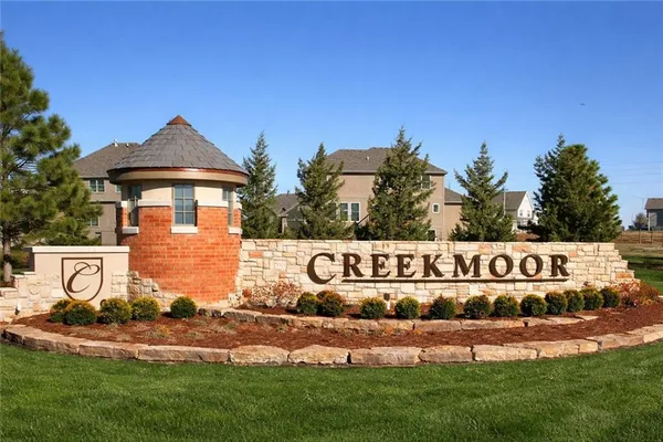 $550,000 | 1305 Ashdown Circle, Raymore, MO 64083