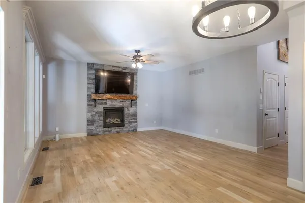 $550,000 | 1305 Ashdown Circle, Raymore, MO 64083