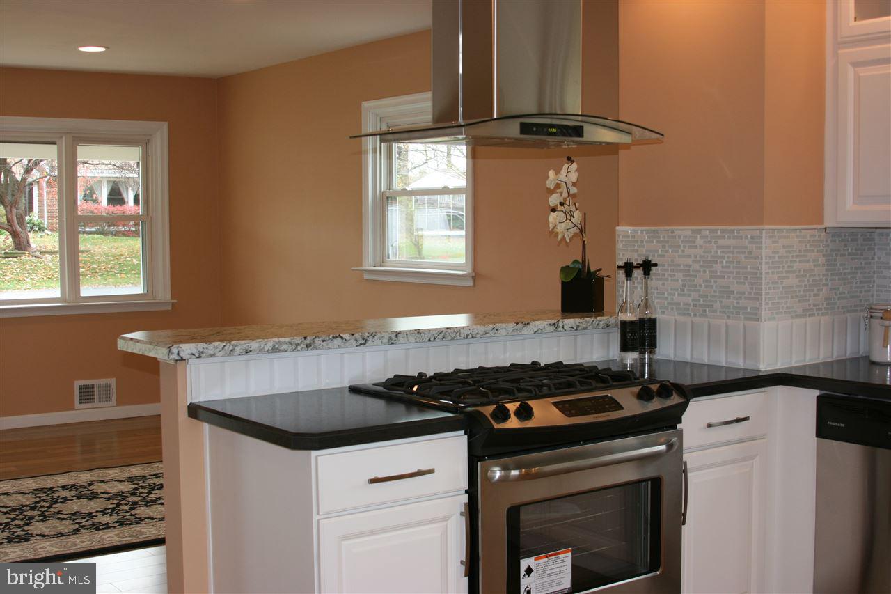 5336 Ridgeview Drive Harrisburg, PA 17112 - Photo 13 of 24 Gallery Image 13