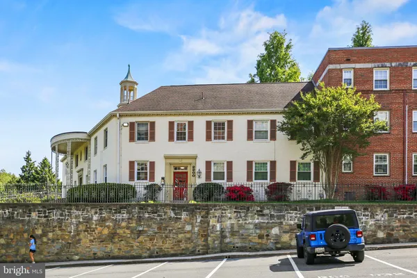 $2,100 | 2200 Colston Drive, Unit 101, Silver Spring, MD 20910