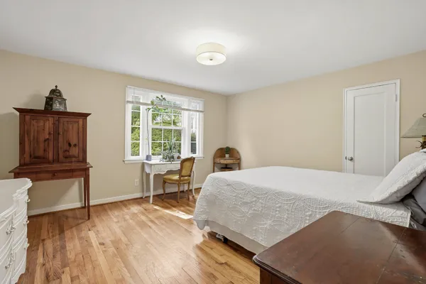 $2,100 | 2200 Colston Drive, Unit 101, Silver Spring, MD 20910