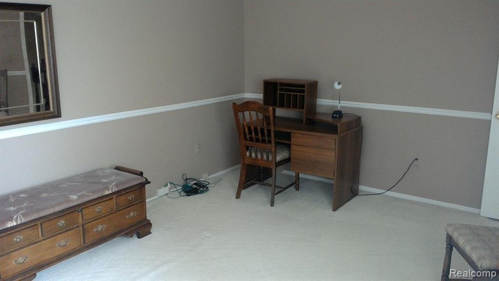 628 Tennyson Rochester Hills, MI 48307 - Photo 25 of 32