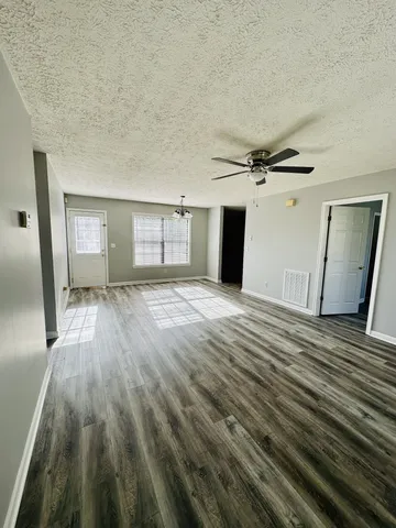 $1,195 | 208 Golden Pond Avenue, Oak Grove, KY 42262