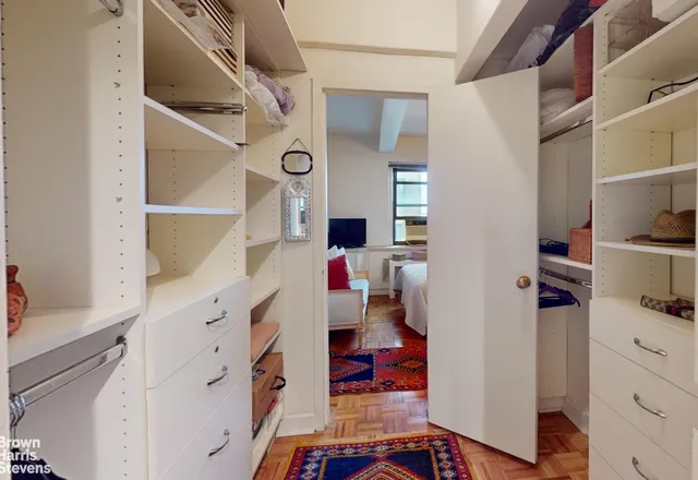 $999,500 | 2166 Broadway, Unit 19D | Upper West Side