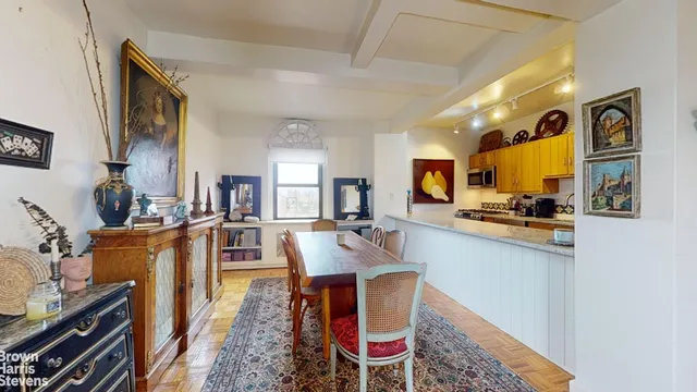 $999,500 | 2166 Broadway, Unit 19D | Upper West Side