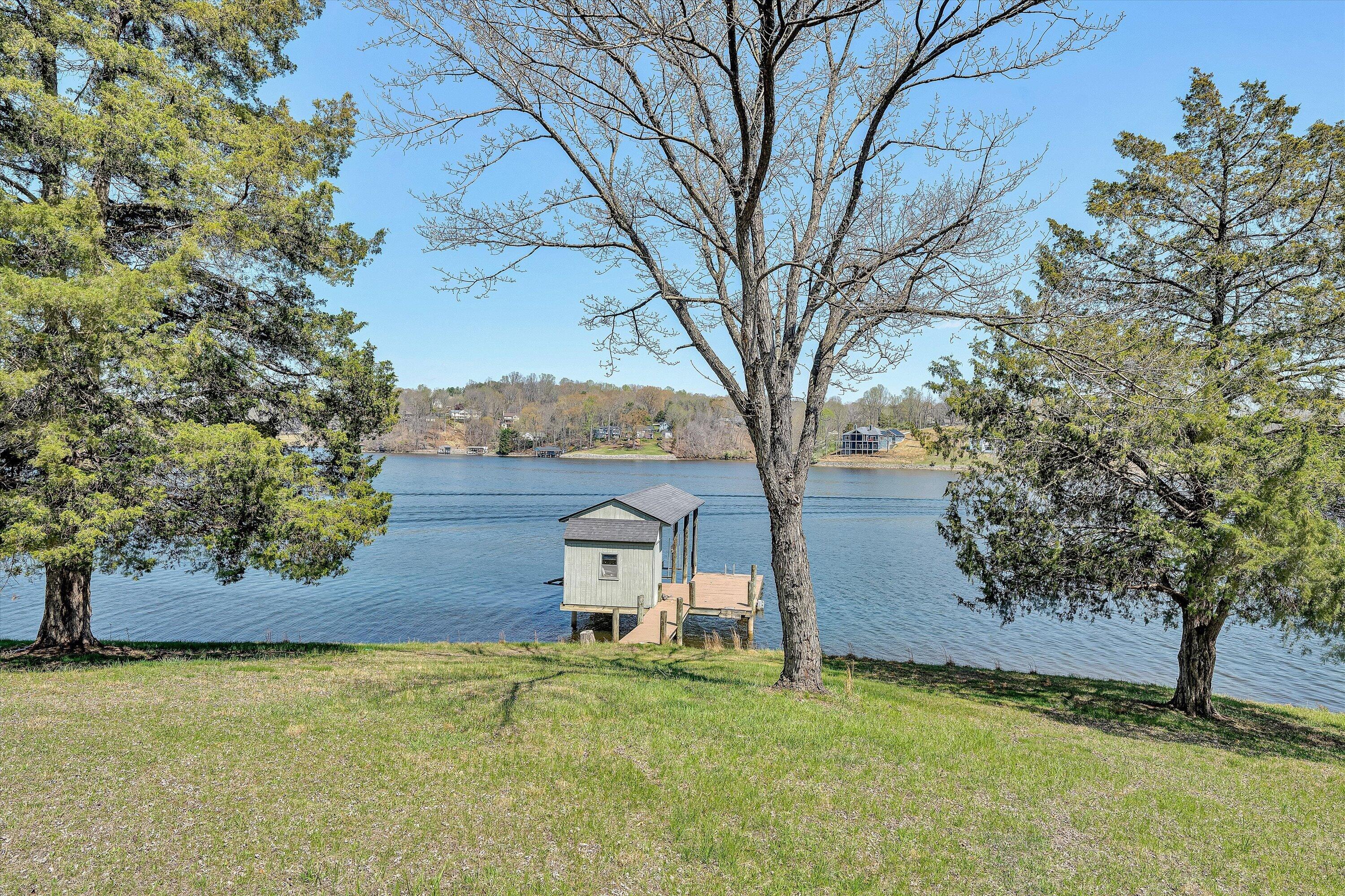 1351 Ellis Road Hardy, VA 24101 - Photo 3 of 44 29-DSC00320